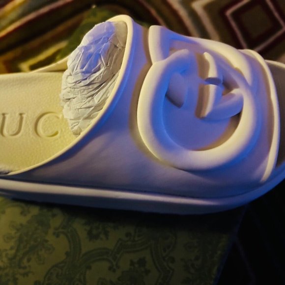 Gucci Evolution Slides main image 5